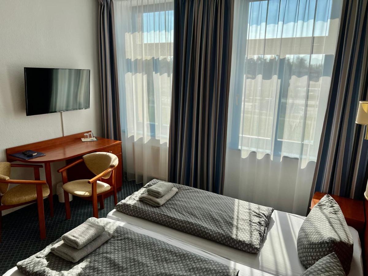 Hotel-Pension "Petridamm" Rostock Exteriér fotografie